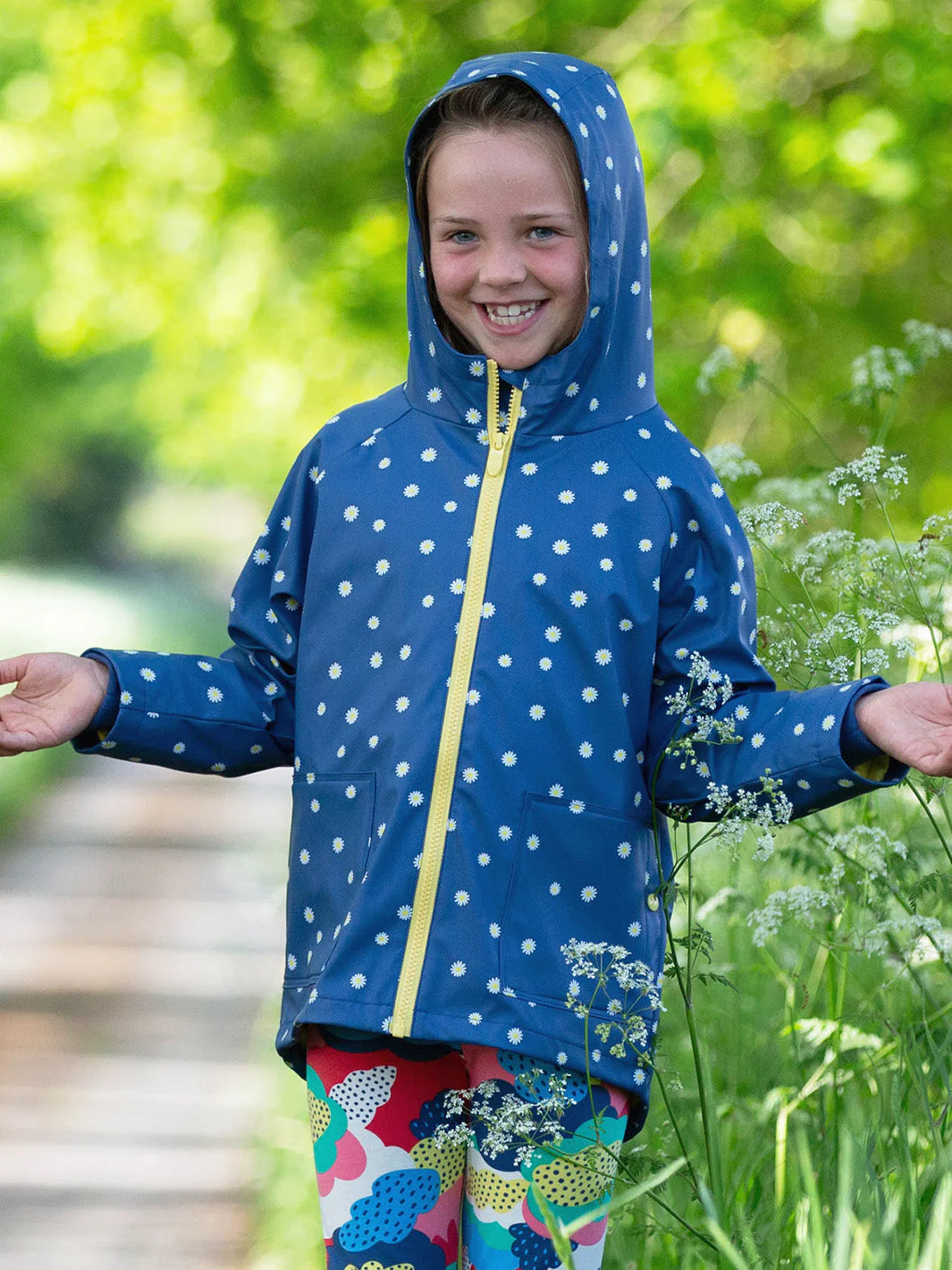 Chamomile Daisy Splash Coat - Image 4