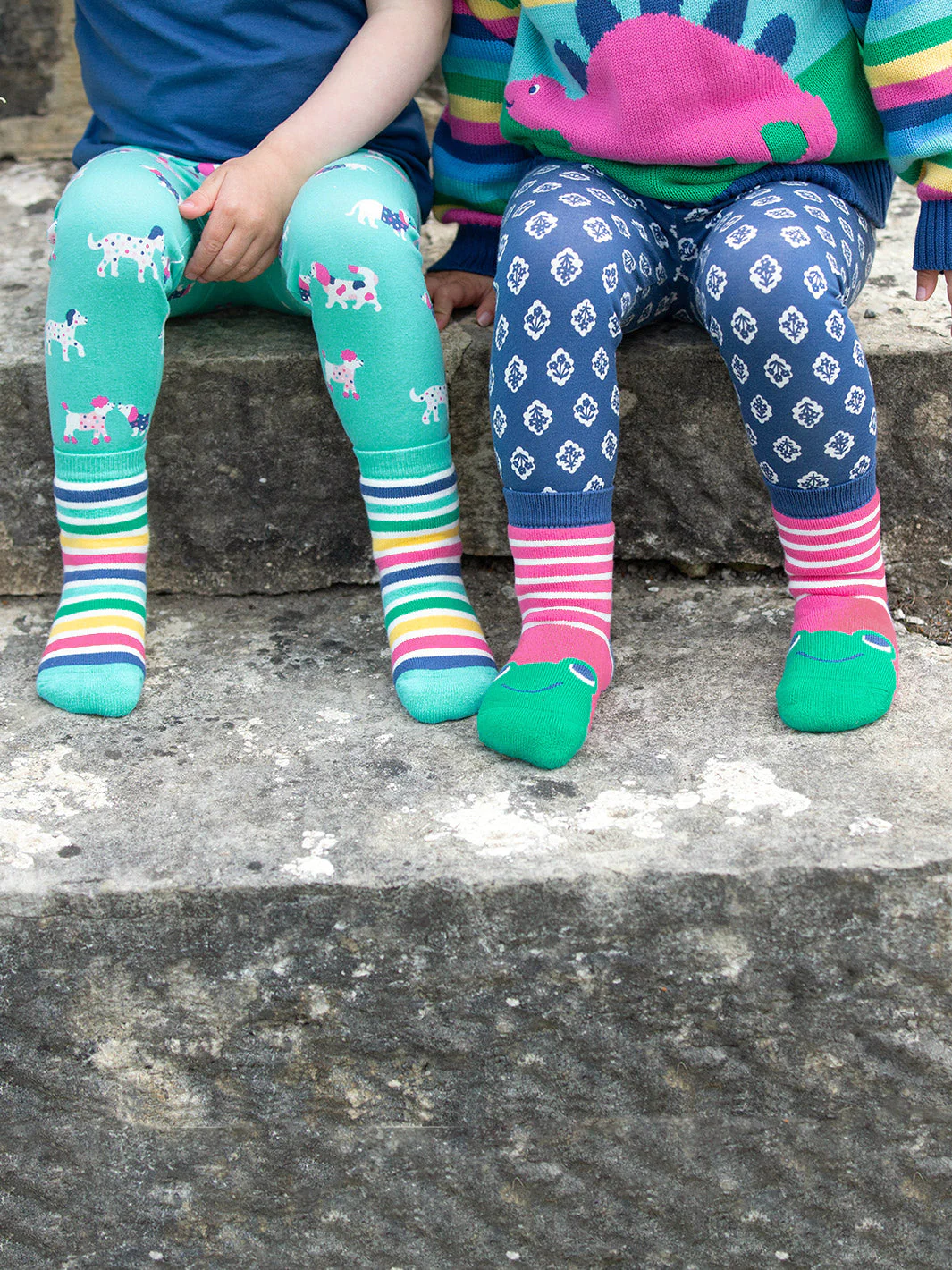 Frog Face Grippy Socken Pink - Image 2